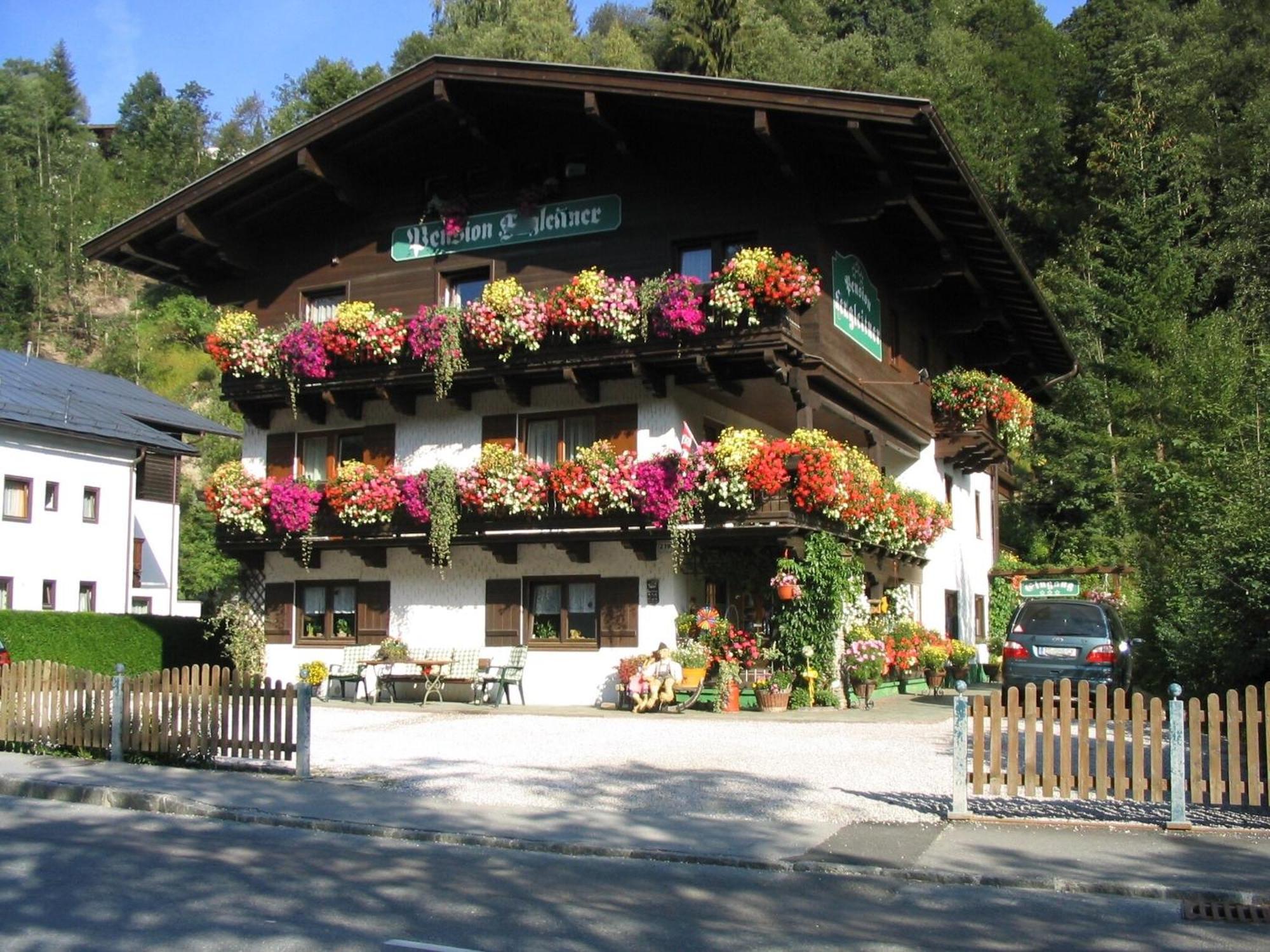 Apartment In Hinterglemm Near Area *
